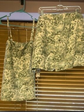 Floral Green and Cream Printed Women’s Skirt